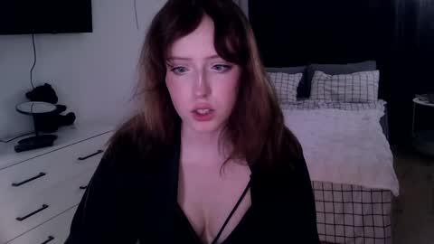 Snapshot of rosy_petal chatting on June 2026 06:31:01 PM rosy_petal online show from June 2026 06:31:01 PM