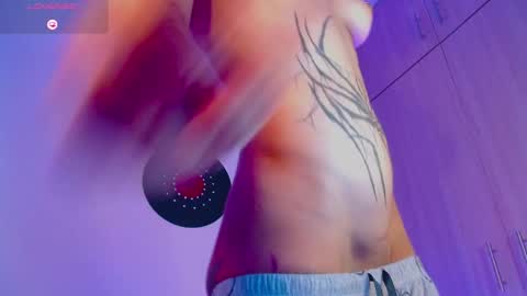 rot_wallace online show from October 2025 10:19:01 PM