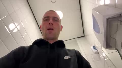 rotteei1 online show from October 2025 12:38:01 PM