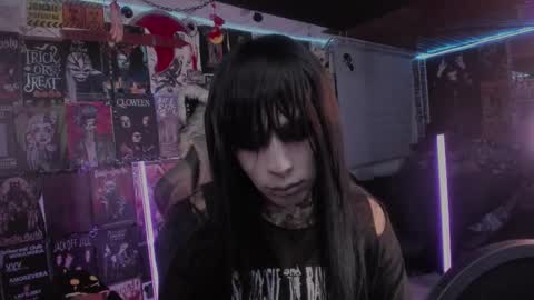 Snapshot of rotten_dreams chatting on March 2026 12:17:01 AM rot online show from March 2026 12:17:01 AM