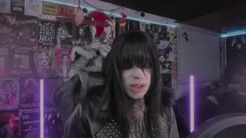 Snapshot of rotten_dreams chatting on April 2026 11:47:02 PM rot online show from April 2026 11:47:02 PM