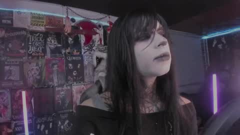Snapshot of rotten_dreams chatting on May 2026 11:13:01 PM rot online show from May 2026 11:13:01 PM
