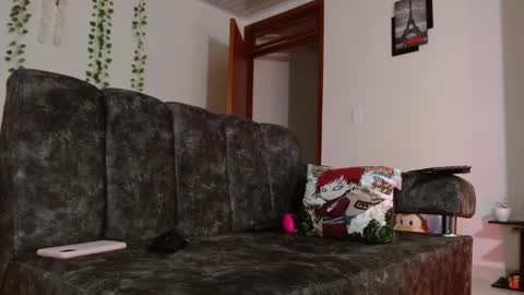 sofia online show from February 2025 08:20:02 PM