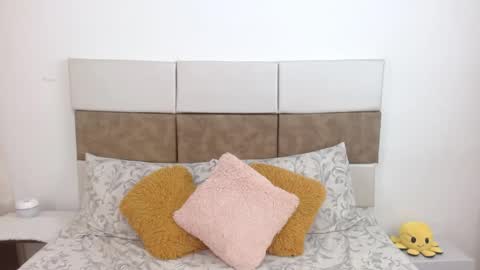 RouseDawson19 online show from September 2025 03:37:02 PM