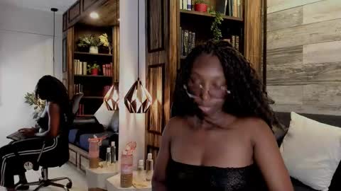 Snapshot of rouselux chatting on February 2026 09:04:01 PM rouselux online show from February 2026 09:04:01 PM