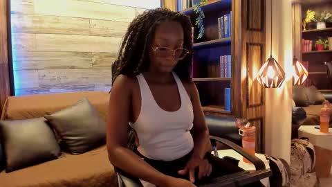 Snapshot of rouselux chatting on February 2026 07:26:02 PM rouselux online show from February 2026 07:26:02 PM