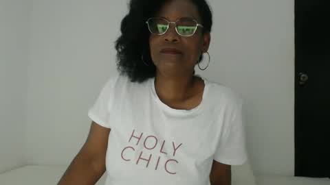 luxa online show from September 2025 03:48:01 PM