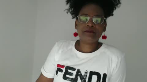 luxa online show from November 2025 01:57:01 PM