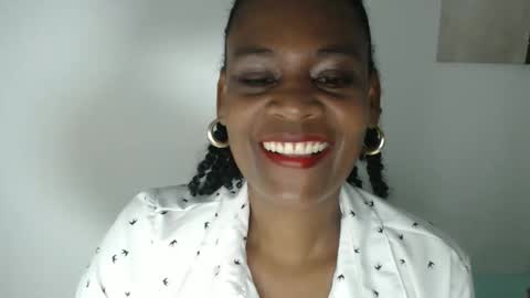 luxa online show from April 2026 01:13:01 PM