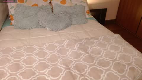 Rouss marie henao  online show from February 2025 12:59:02 AM