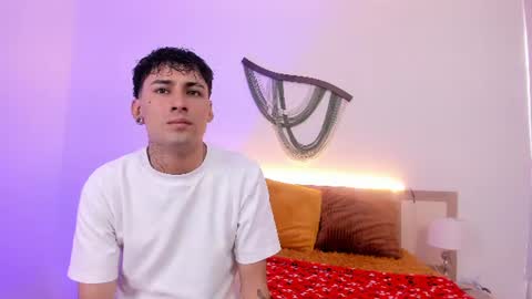 Snapshot of rousse_n_kenji chatting on June 2026 09:02:01 PM rousse_n_kenji online show from June 2026 09:02:01 PM