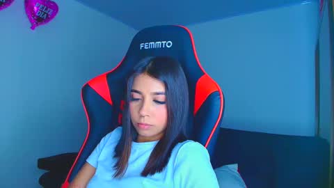 rousse_violet online show from October 2025 10:51:02 PM