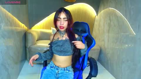 Roux  online show from February 2026 08:28:01 PM