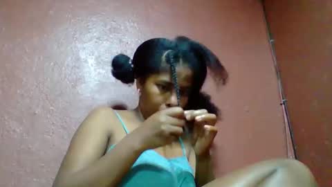 rovaelyah online show from October 2025 05:41:02 AM