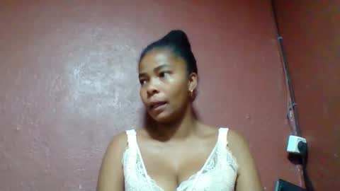 rovaelyah online show from February 2026 02:53:01 AM