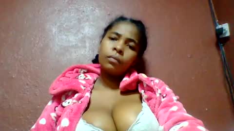 rovaelyah online show from June 2026 01:20:02 PM