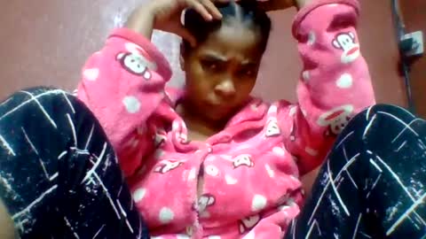rovaelyah online show from June 2026 05:43:02 AM