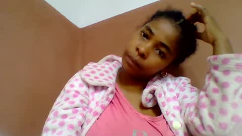 rovaelyah online show from July 2026 09:01:02 AM