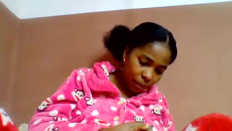 rovaelyah online show from July 2026 03:13:02 AM