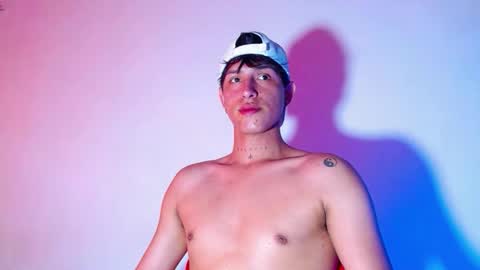 rowanboy23 online show from January 2026 03:50:02 PM