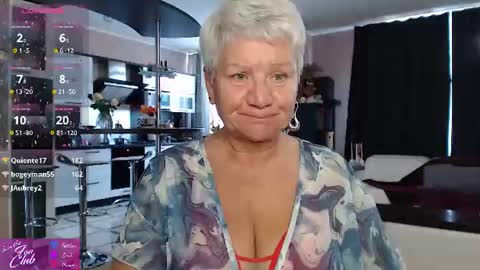 Snapshot of roxana_brooks chatting on July 2026 04:27:02 PM Roxana online show from July 2026 04:27:02 PM