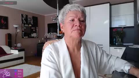 Snapshot of roxana_brooks chatting on July 2026 06:56:01 AM Roxana online show from July 2026 06:56:01 AM