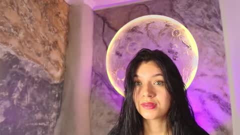 roxanaborns online show from October 2025 12:19:01 AM