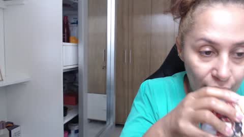 Roxana online show from January 2025 06:34:02 PM