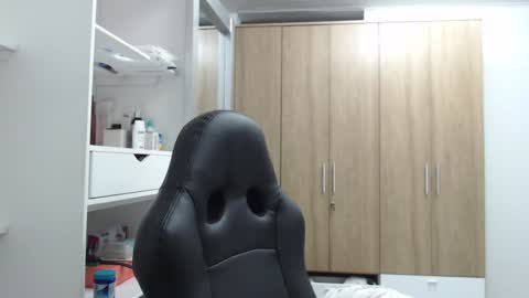 Roxana online show from January 2025 02:11:01 AM