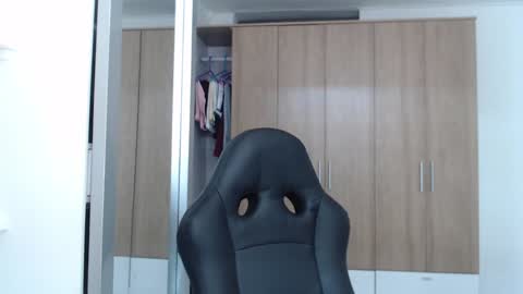 Roxana online show from January 2025 06:23:01 PM