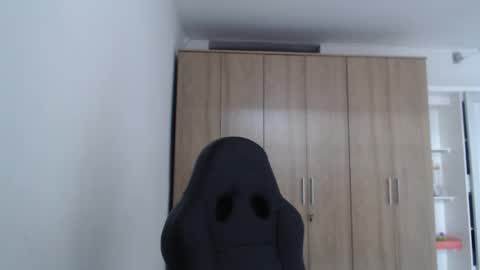 Roxana online show from March 2026 06:55:01 PM