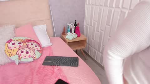 roxanebrown online show from May 2026 07:41:01 PM