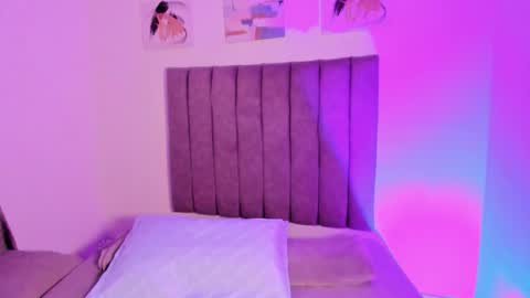 Roxane online show from January 2026 11:23:02 AM