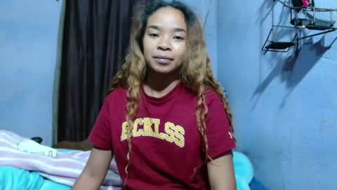 roxanne_98 online show from July 2026 03:22:02 AM