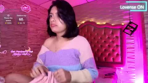 roxanne_han online show from November 2025 11:53:02 AM