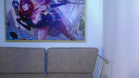 Snapshot of roxanne_vale chatting on May 2026 01:57:16 AM Roxanne online show from May 2026 01:57:16 AM