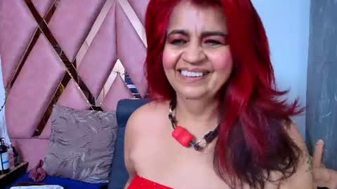 Snapshot of roxettemature chatting on July 2026 12:00:02 PM RoxetteMature online show from July 2026 12:00:02 PM