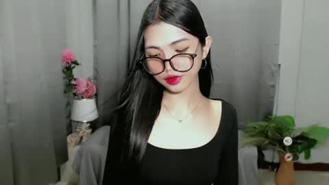 Roxie online show from February 2025 12:40:01 AM