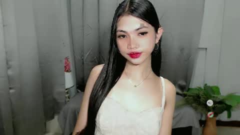 Roxie online show from February 2025 01:44:01 AM