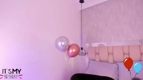 Roxie  online show from January 2025 10:40:01 PM