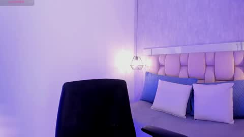 Roxie  online show from February 2025 11:58:02 PM