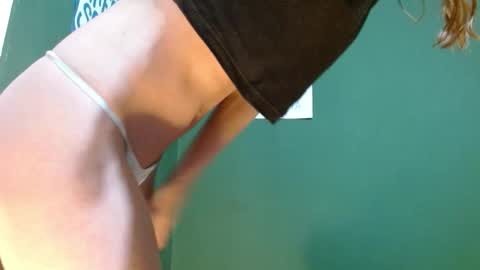 Snapshot of roxiehood chatting on February 2026 01:50:02 AM Roxie online show from February 2026 01:50:02 AM