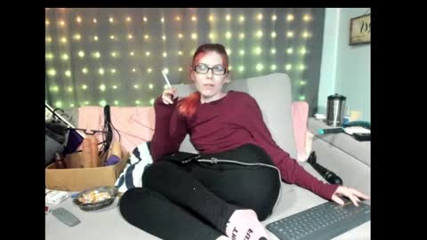 roxihazeleyes online show from February 2025 06:58:02 AM