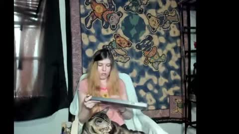 Snapshot of roxihazeleyes chatting on June 2026 05:33:02 PM roxihazeleyes online show from June 2026 05:33:02 PM
