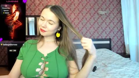 Snapshot of roxxana_xxxx chatting on February 2025 12:27:01 PM roxxana_xxxx online show from February 2025 12:27:01 PM