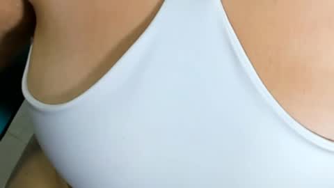Snapshot of roxxxana_blake chatting on May 2026 11:52:02 AM Roxana online show from May 2026 11:52:02 AM
