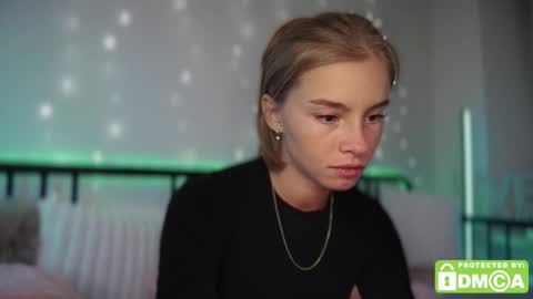 Snapshot of roxxxie_reid chatting on October 2025 09:36:01 PM Roxieex ABBY online show from October 2025 09:36:01 PM