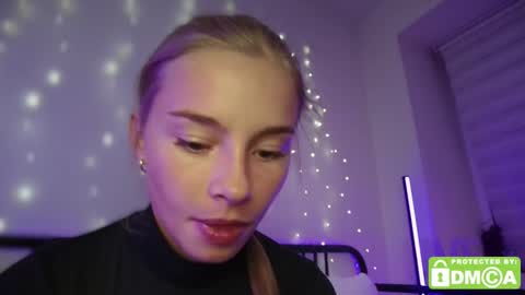 Snapshot of roxxxie_reid chatting on October 2025 08:09:02 PM Roxieex ABBY online show from October 2025 08:09:02 PM