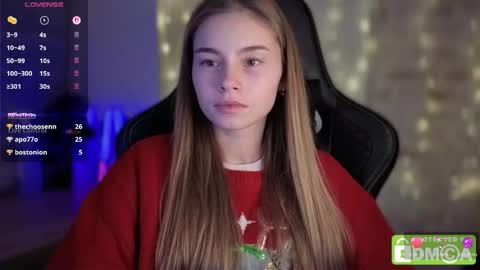 Snapshot of roxxxie_reid chatting on December 2025 11:23:01 PM Roxieex ABBY online show from December 2025 11:23:01 PM