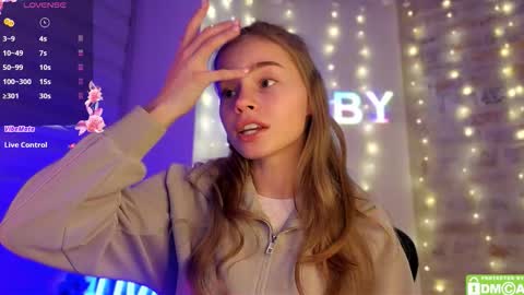 Snapshot of roxxxie_reid chatting on February 2026 08:12:02 PM Roxieex ABBY online show from February 2026 08:12:02 PM